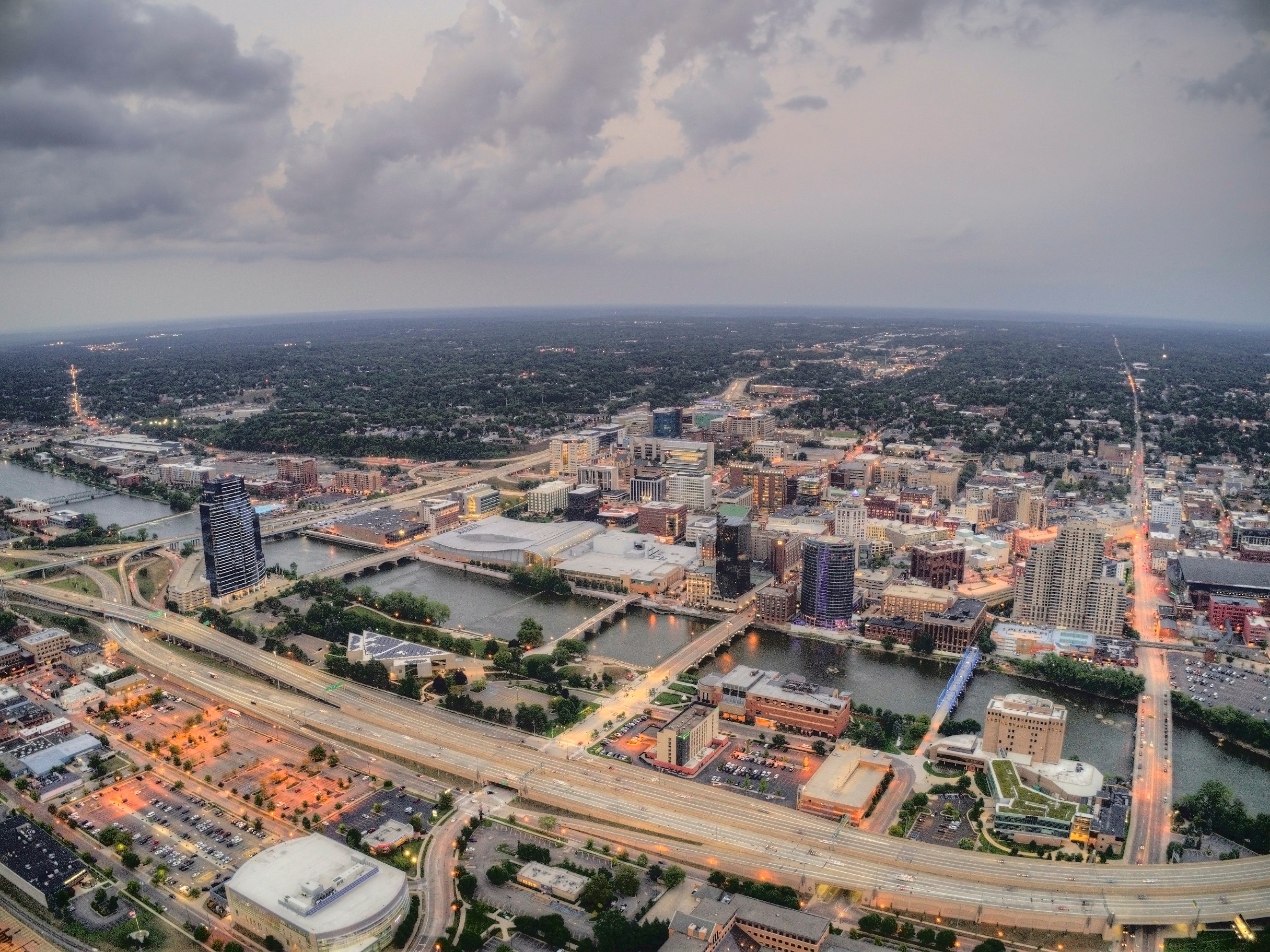 Downtown GR wide aerial (1)