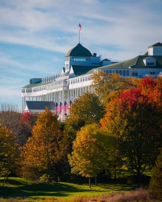 grand-hotel-mackinac-island-fall-bed-breakfast-package