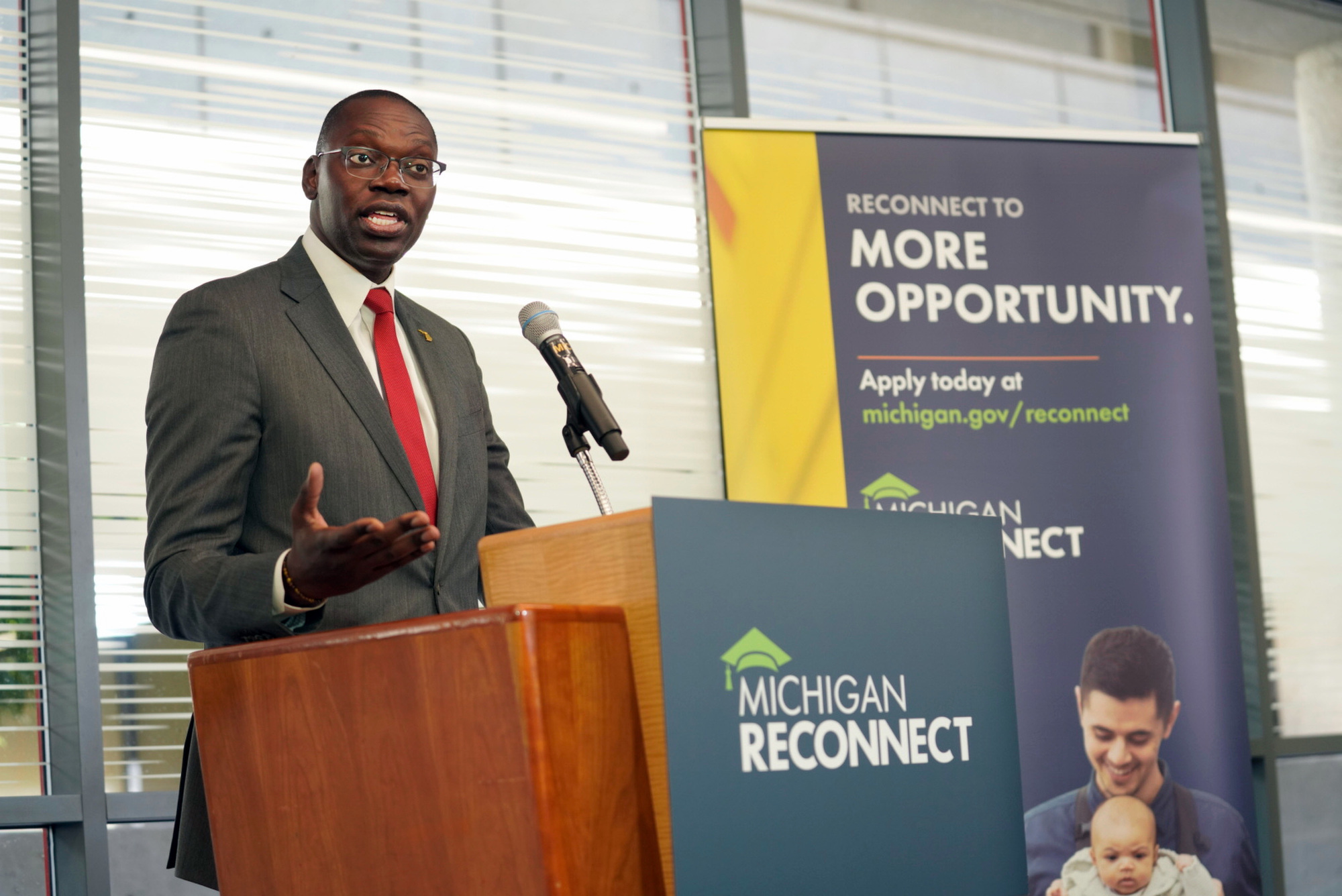 Lt Gov speaks at Michigan Reconnect program