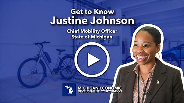 Justine-Johnson-16x9-play-button-600px.jpg