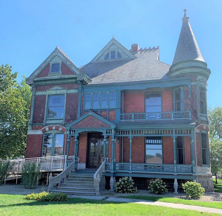 Chapin-Mansion750.jpg