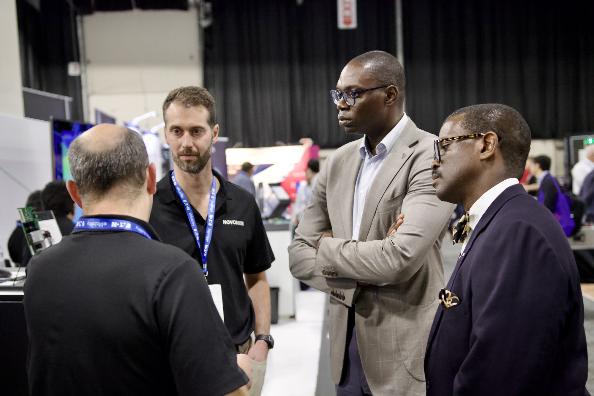 Lt. Gov. Gilchrist attends Battery Show 