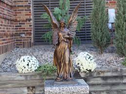 MBN: Angel Sculpture