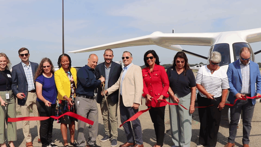 MBN: LAN BETA Ribbon Cutting